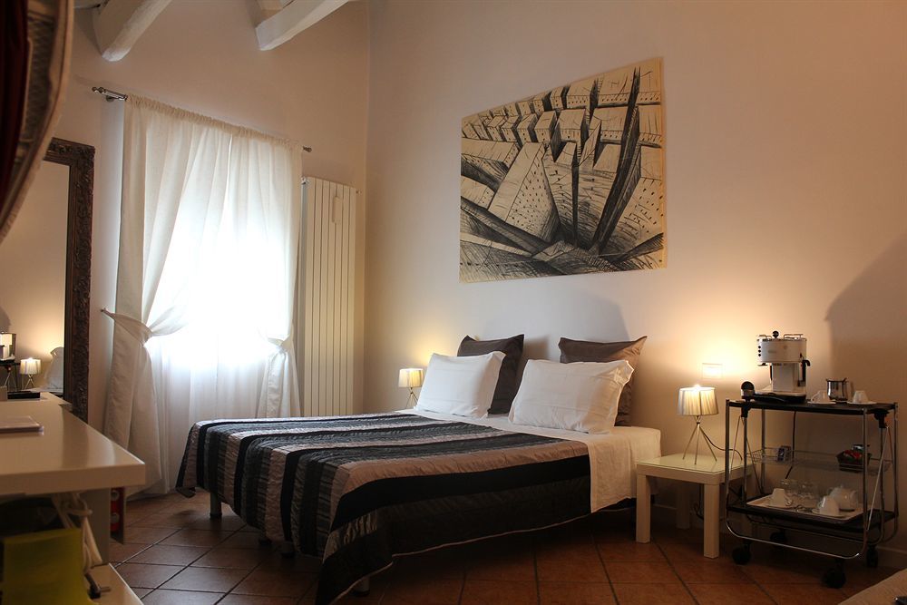 Отель Relais Casa Della Fornarina Рим Экстерьер фото