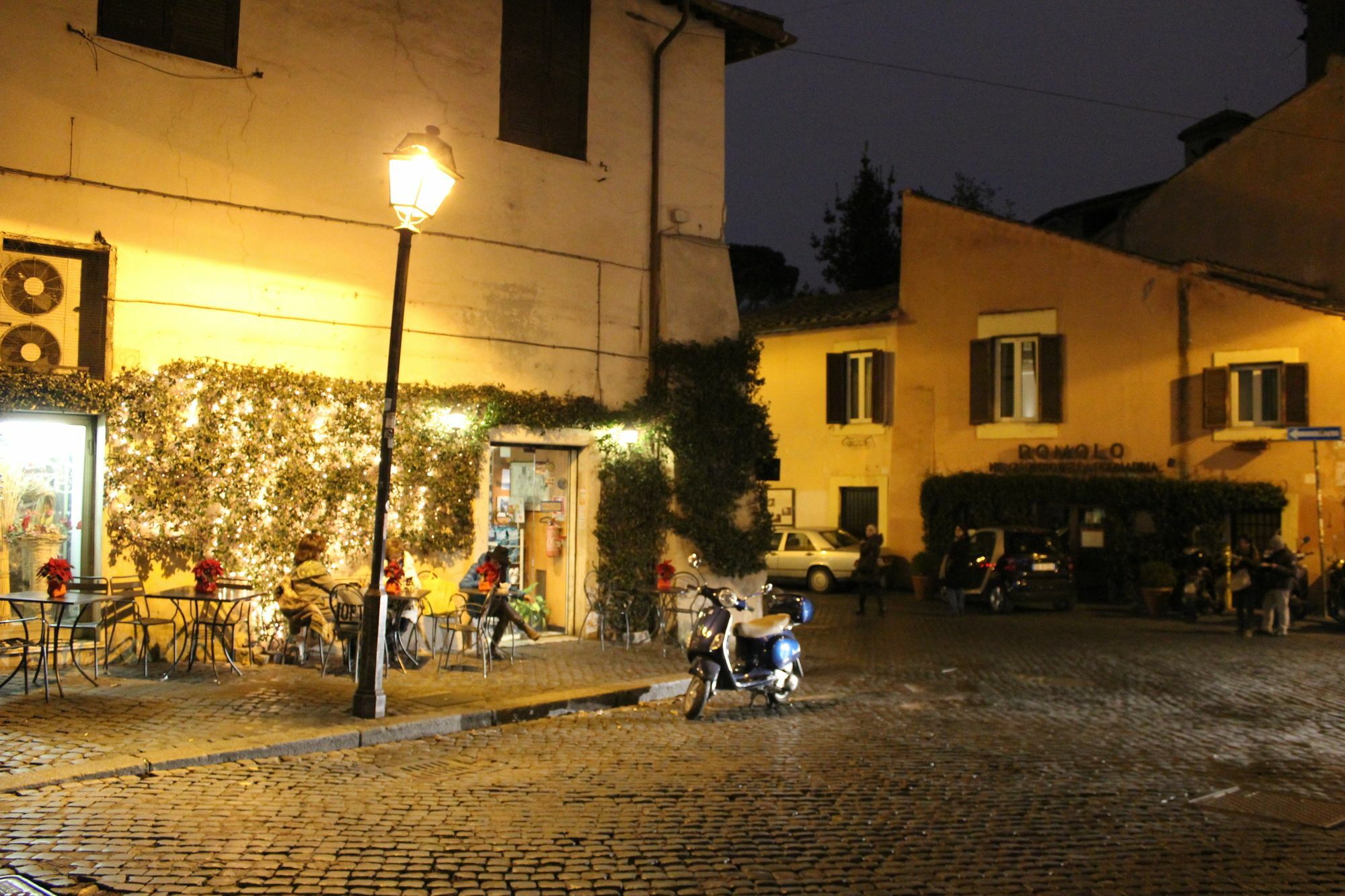 Отель Relais Casa Della Fornarina Рим Экстерьер фото