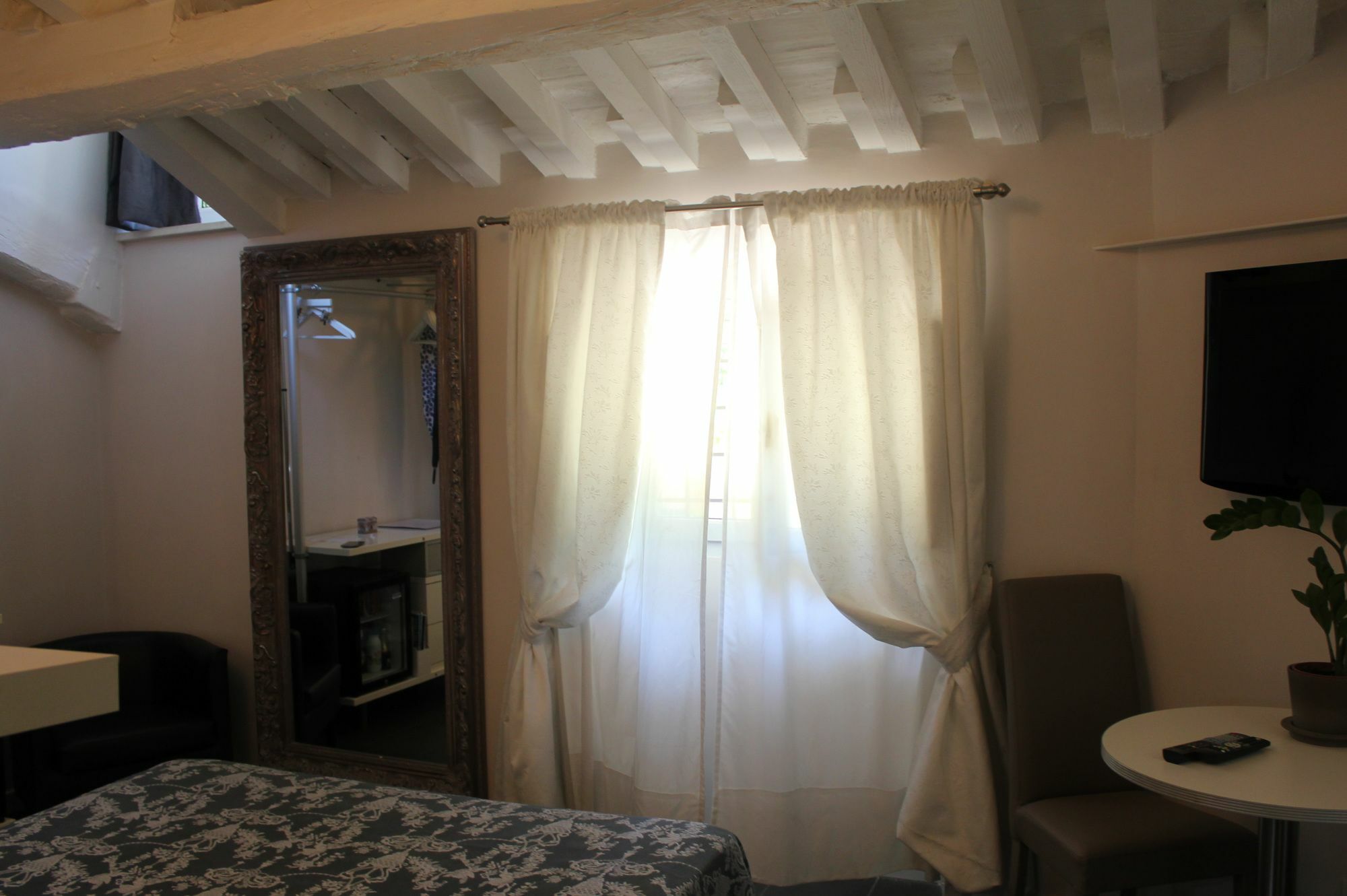 Отель Relais Casa Della Fornarina Рим Экстерьер фото